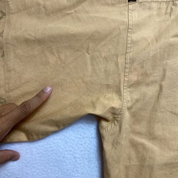 VINTAGE Akademiks Shirt Mens 3XL Tan All Over Print Hip Hop Rap Y2K - Picture 13 of 16